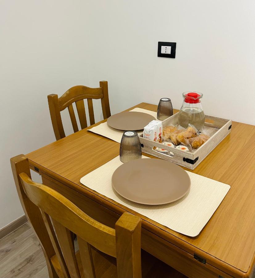 Essential House Apartment Brindisi Ngoại thất bức ảnh