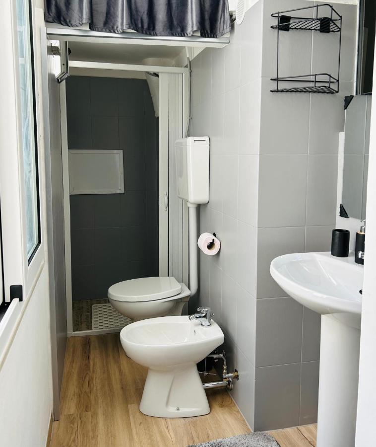 Essential House Apartment Brindisi Ngoại thất bức ảnh